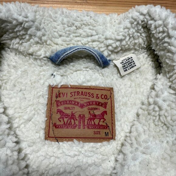 Levis Type lll Sherpa Lined Light Wash Denim Trucker Jacket Women's Medium - Picture 8 of 14